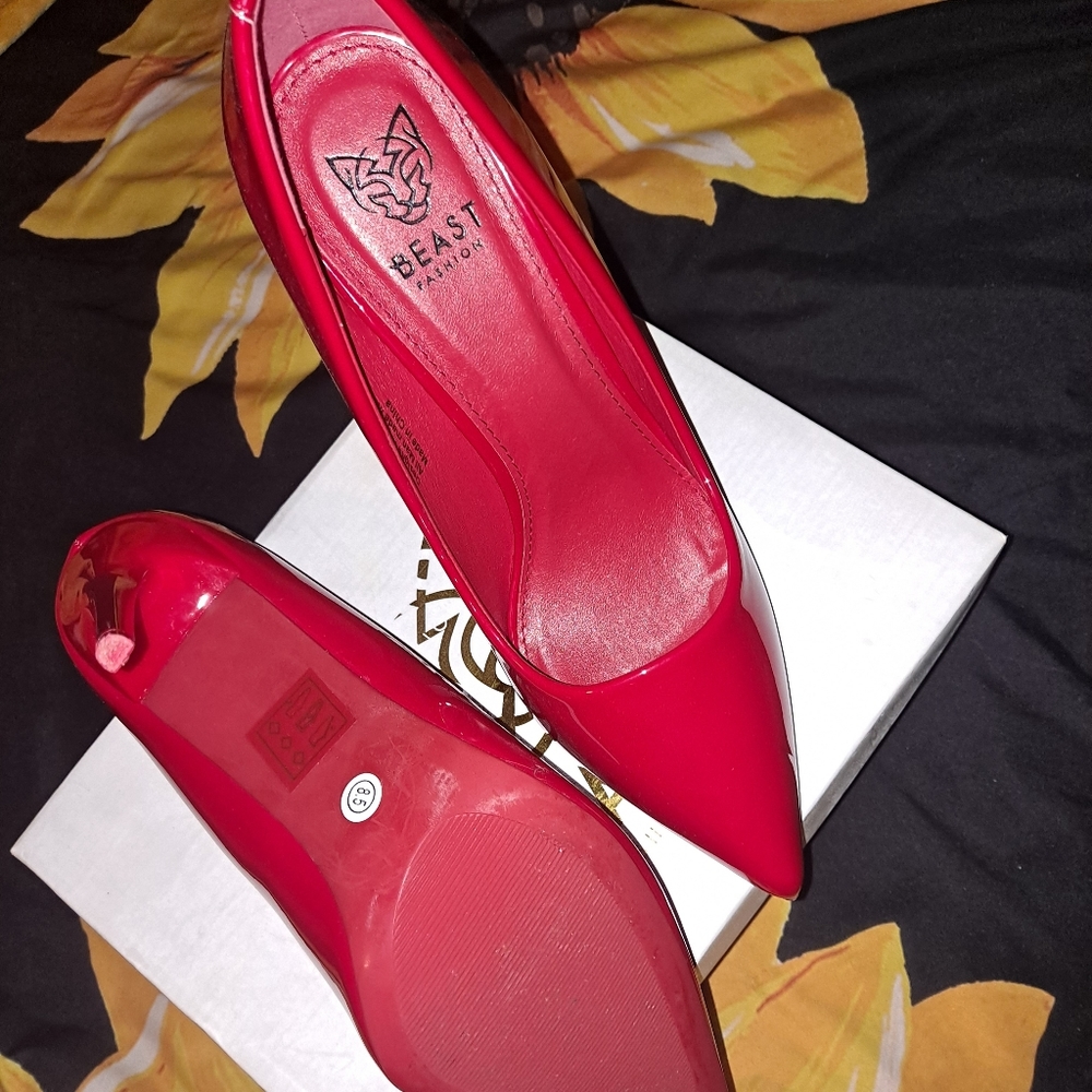 Shoe
